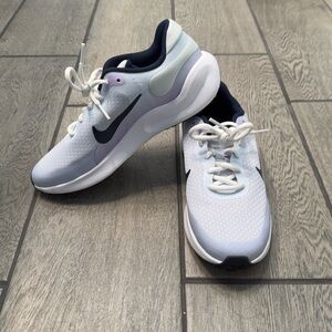 Barely Used Nike Shoes Youth Size 6Y